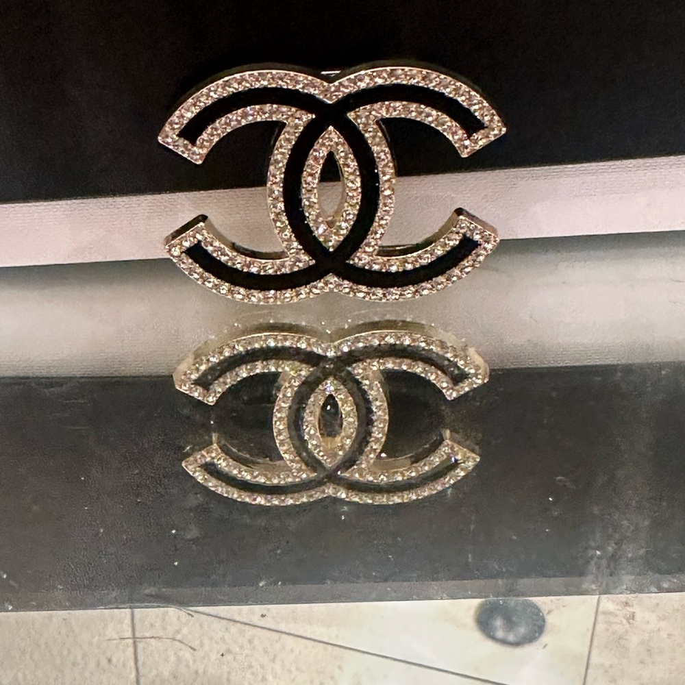 CHANEL Black and Silver Crystal Brooch - Picture 5 of 7
